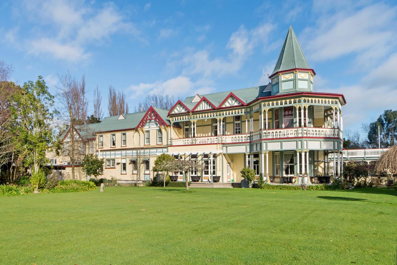 Отель Highden Manor Estate Палмерстон-Норт Экстерьер фото