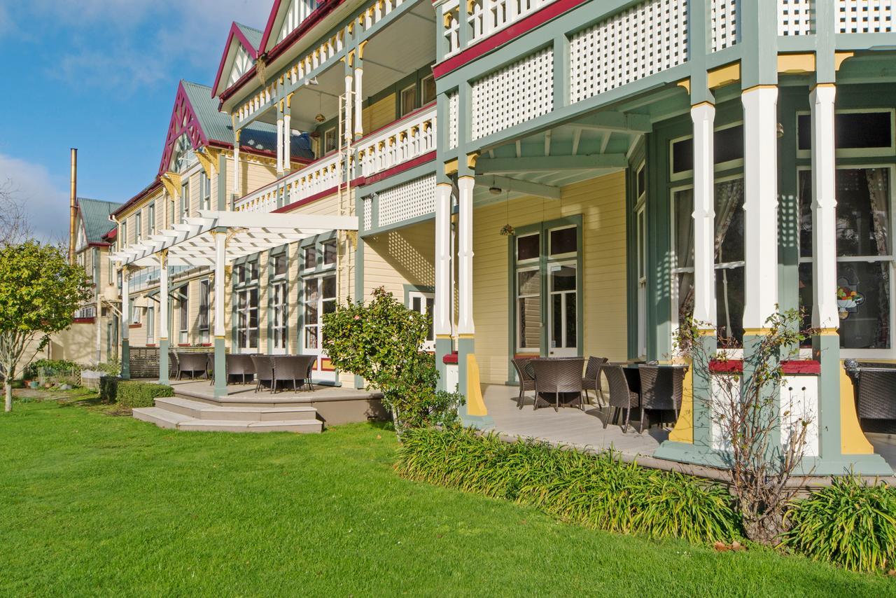Отель Highden Manor Estate Палмерстон-Норт Экстерьер фото