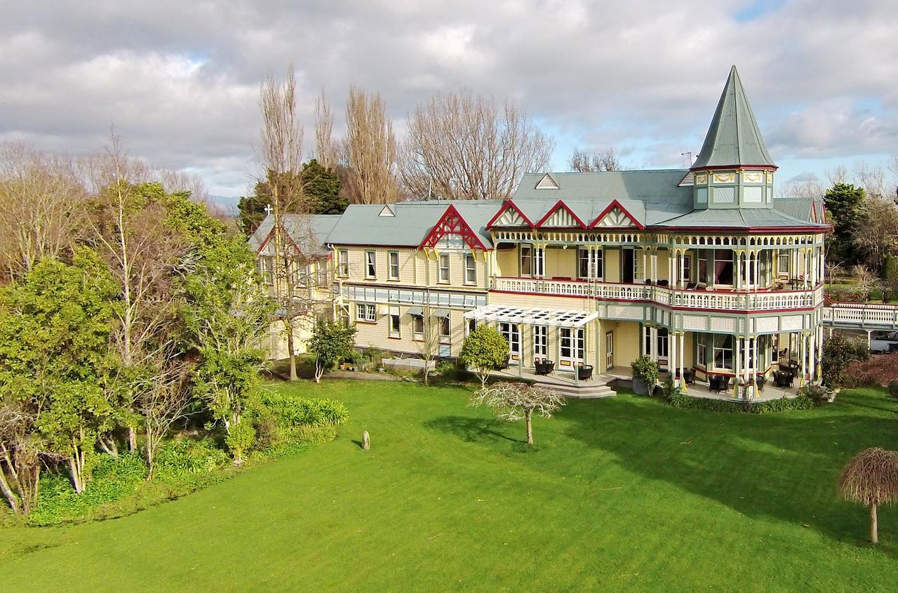 Отель Highden Manor Estate Палмерстон-Норт Экстерьер фото