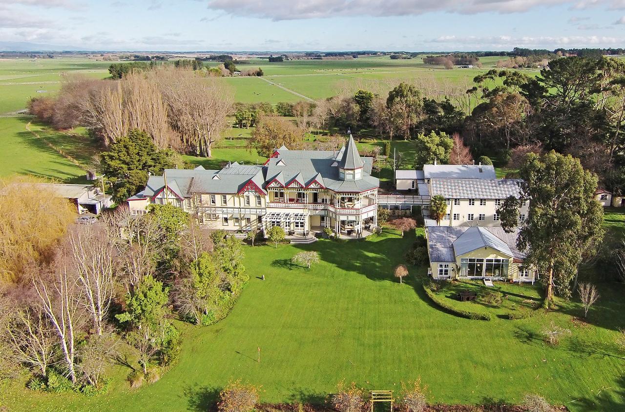 Отель Highden Manor Estate Палмерстон-Норт Экстерьер фото
