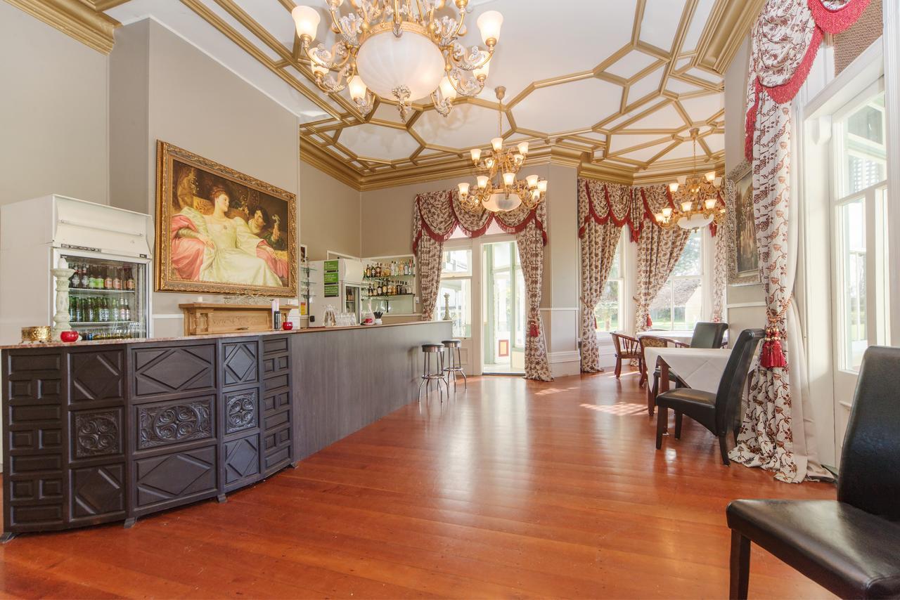 Отель Highden Manor Estate Палмерстон-Норт Экстерьер фото