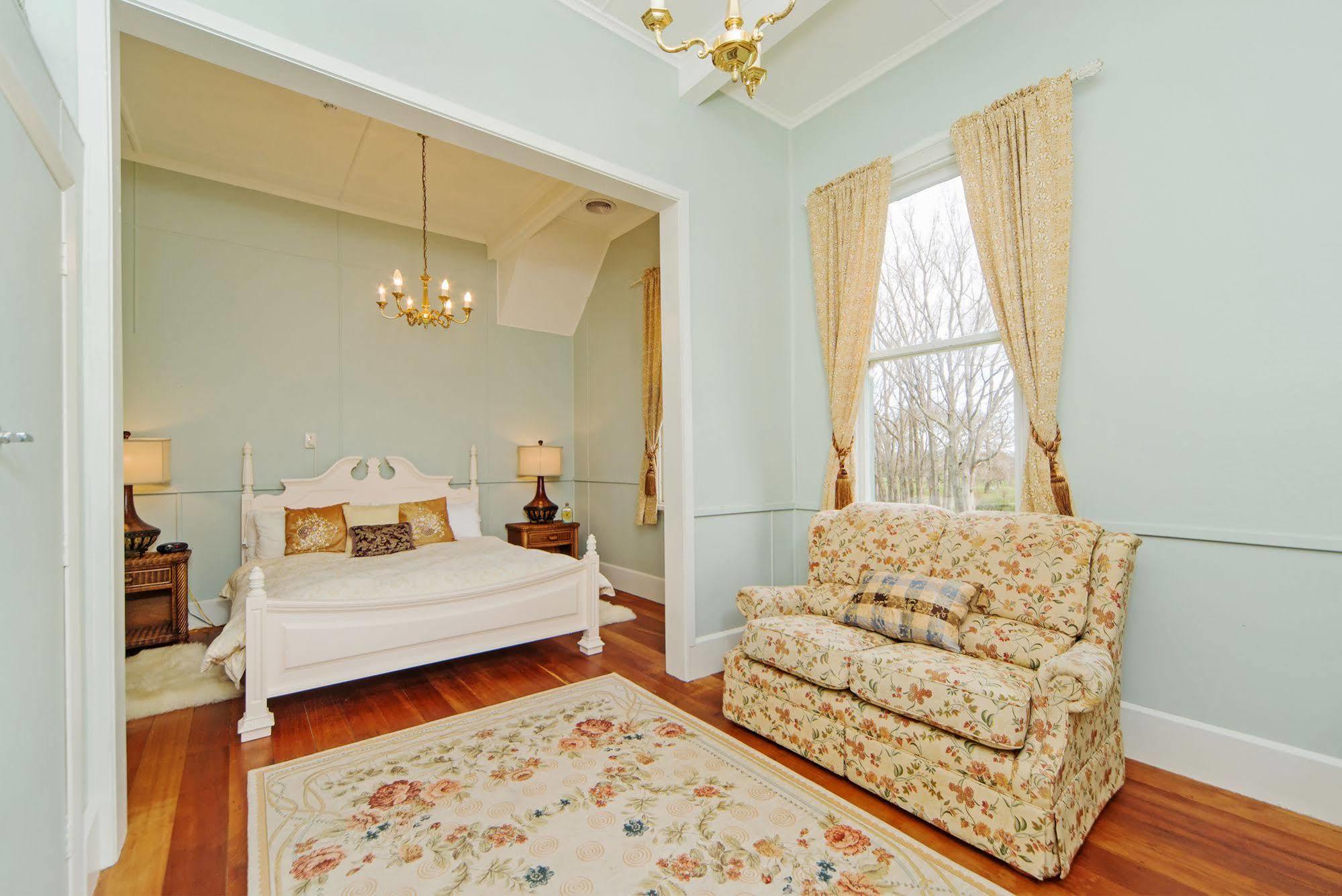 Отель Highden Manor Estate Палмерстон-Норт Экстерьер фото