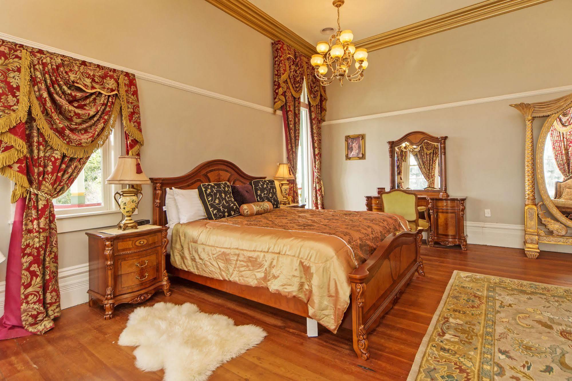 Отель Highden Manor Estate Палмерстон-Норт Экстерьер фото